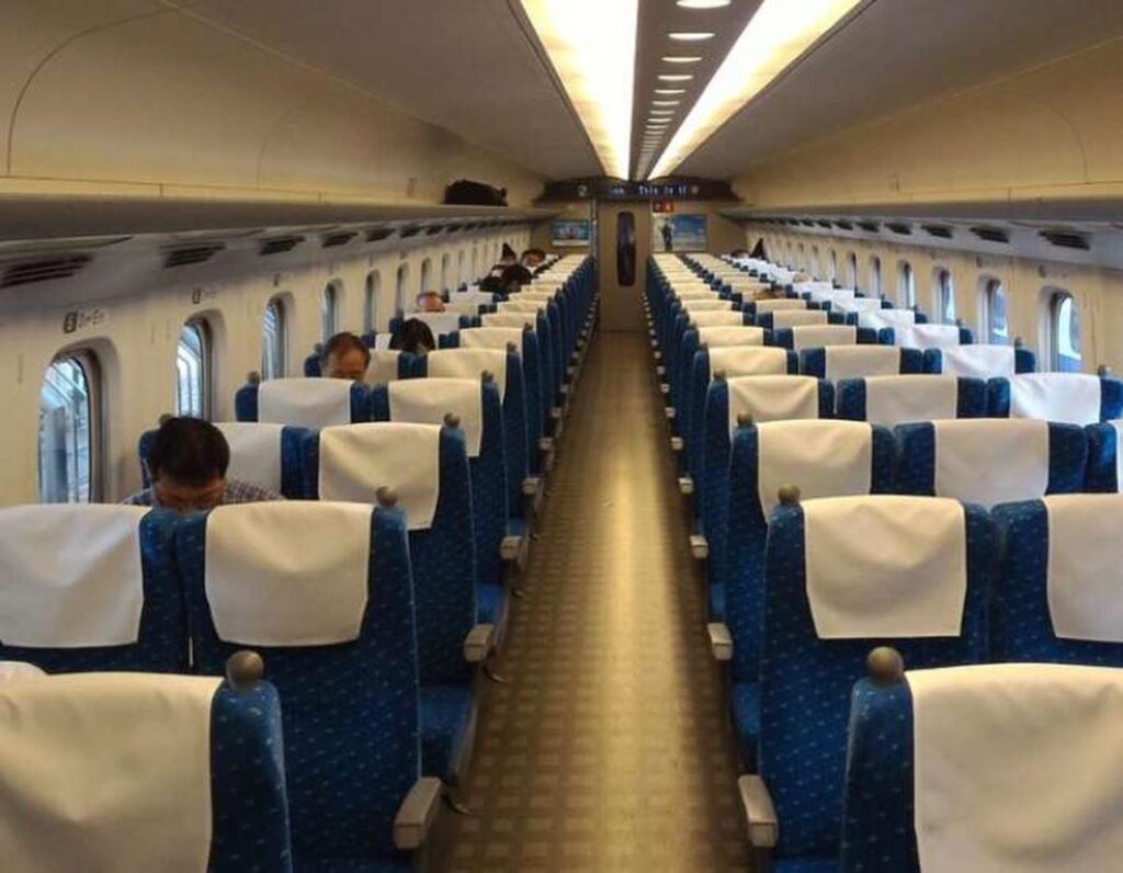 JR Kansai Hiroshima Area Pass Shinkansen seats