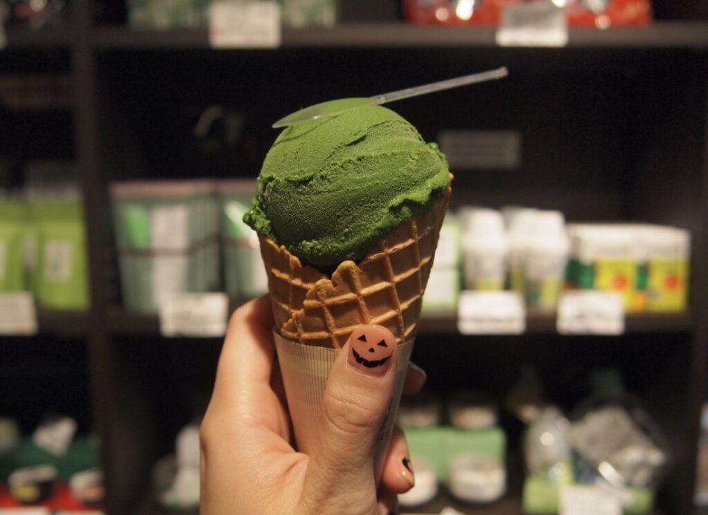 Matcha Icecreem in Asakusa