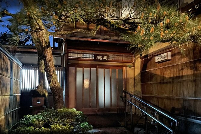 Takayama Night Tour With Local Meal and Drinks - Local Meal Options and Specialties
