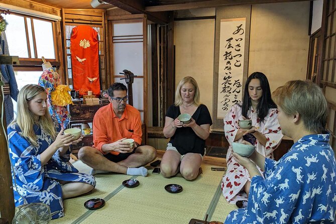 A Unique Antique Kimono and Tea Ceremony Experience in English - Step-by-Step Guide to the Tea Ceremony