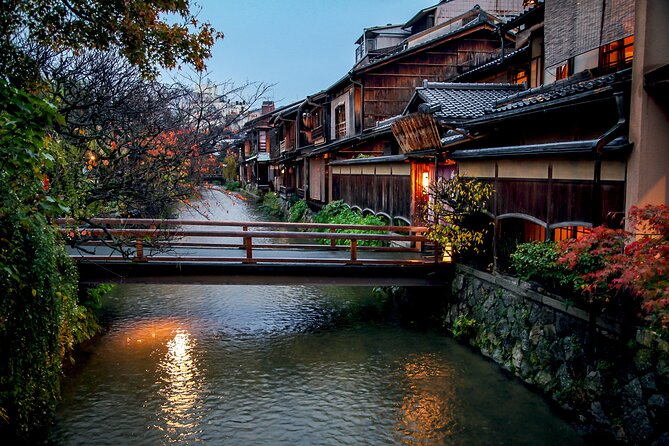 2 Hours Tour in Historic Gion: Geisha Spotting Area Tour - Additional Information