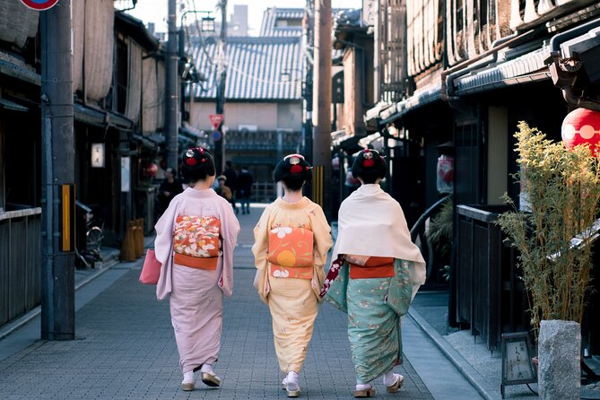 2 Hours Tour in Historic Gion: Geisha Spotting Area Tour - The Sum Up