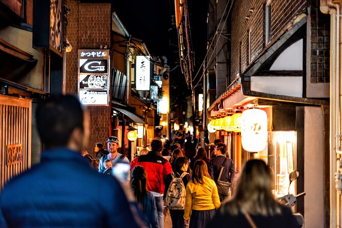 Kyoto Gion Night Walk - Small Group Guided Tour - Overview of Kyoto Gion Night Walk