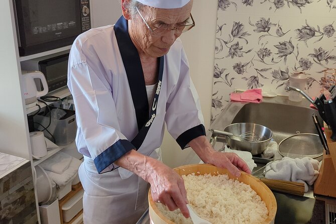 3 Hour Master Sushi Making With a Pro Chef in Osaka Japan - Dinner