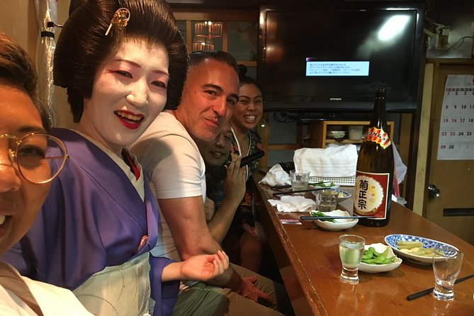 Drinks With Geisha - Geisha Culture and Traditions