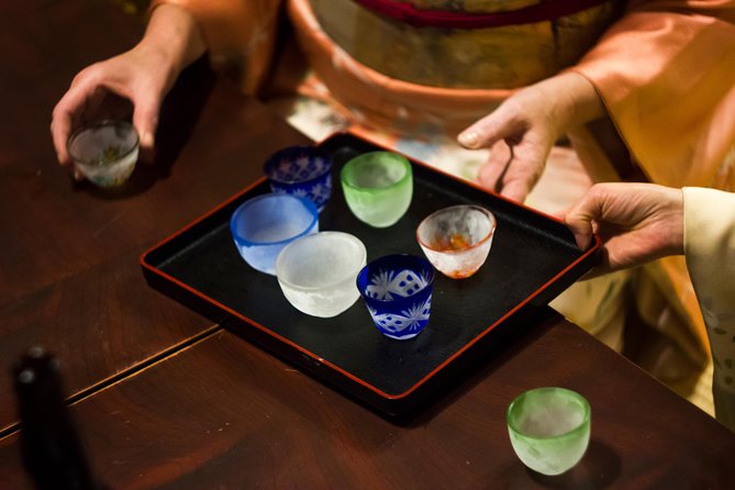 Drinks With Geisha - Traditional Drinks Served by Geisha