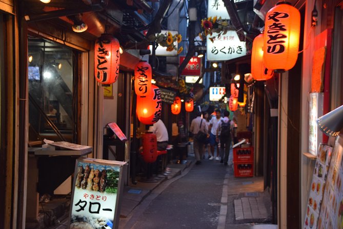 Shinjuku Izakaya and Golden Gai Bar Hopping Tour - Exploring the Unique Charm of Golden Gai Bars