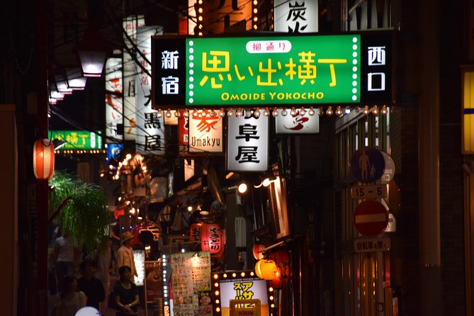 Shinjuku Izakaya and Golden Gai Bar Hopping Tour - Hidden Gems: Discovering the Best Kept Secrets of Shinjuku