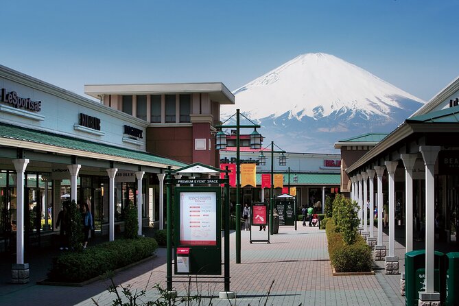 Mount Fuji Panoramic View & Shopping Day Tour - Meeting and Pickup Information
