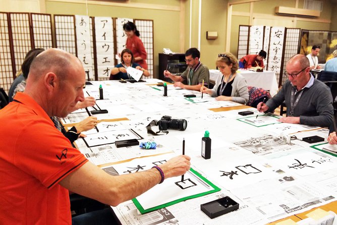 Japanese Calligraphy Experience - Materials and Tools Used in Japanese Calligraphy