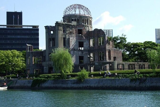 Hiroshima and Miyajima 1 Day Cruise Tour - Exploring Hiroshima Peace Memorial Park