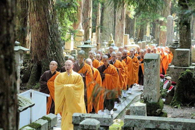 Mt. Koya Sacred Full-Day Private Tour With Government Licensed Guide - Host Response and Customer Feedback