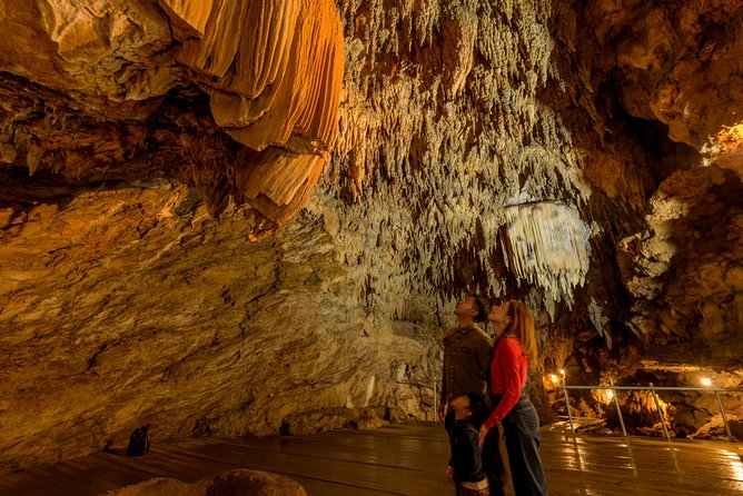 CAVE OKINAWA a Mysterious Limestone CAVE That You Can Easily Enjoy! - Inclusions