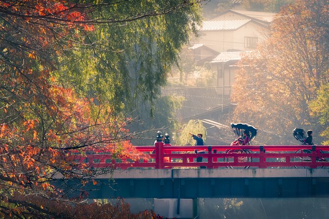 Shirakawago and Takayama Licensed Guide and Vehicle From Kanazawa - Frequently Asked Questions