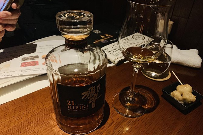 Japanese Whisky Tasting Experience at Local Bar in Tokyo - Pairing Japanese Whisky With Local Cuisine
