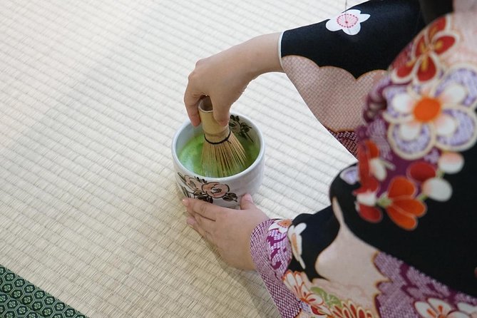 No Bitter Matcha! Casual Tea Ceremony Experience With the Finest Tea Leaves - Enhancing the Flavor of Matcha