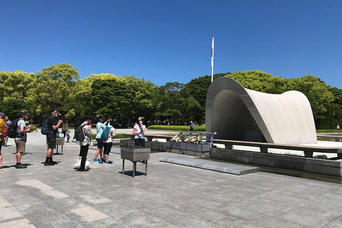 Hiroshima in a Nutshell: Morning Bike Adventure - Overview of Hiroshimas History and Landmarks