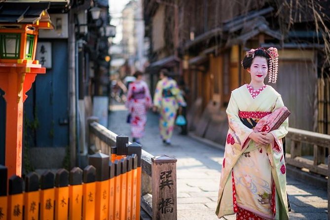 Kyoto Full-Day Private Tour With Government-Licensed Guide - Enjoy Kyotos Geisha District