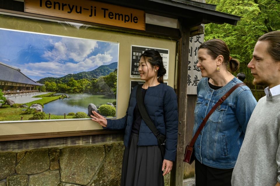 Arashiyama: Bamboo Grove and Temple Tour - Full Tour Description