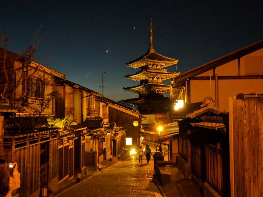 Kyoto: Gion Night Walking Tour - Geisha Experience