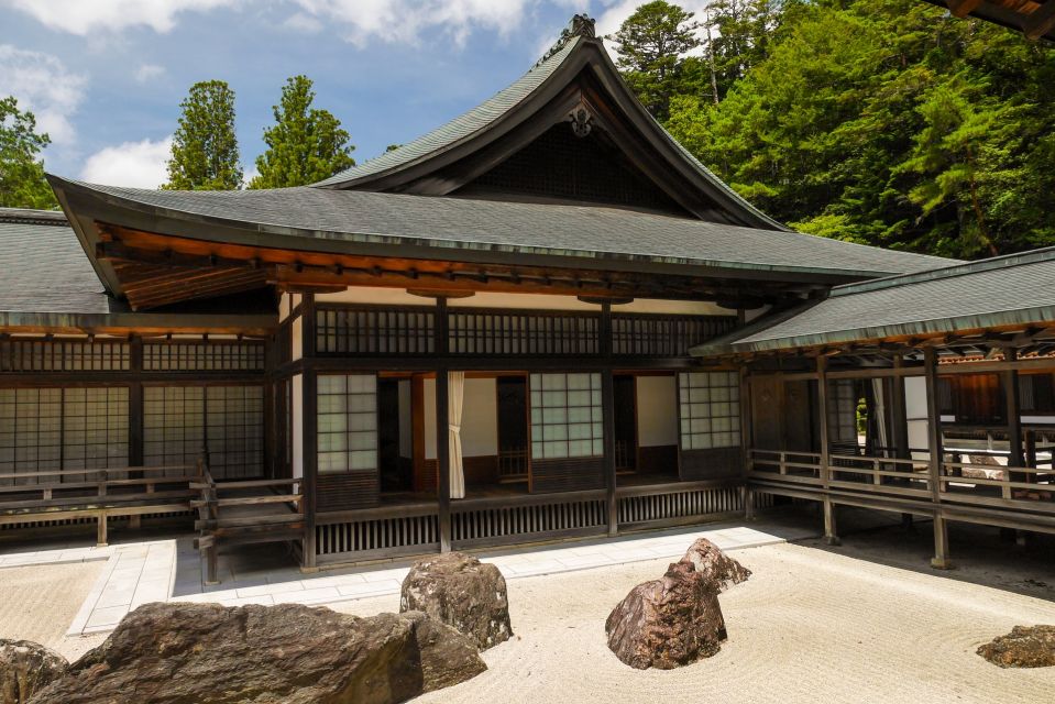 Koyasan: Mt. Koya Guided Private Walking Day Tour - Start the Tour at Koyasan Station and Enter Through Daimon Gate