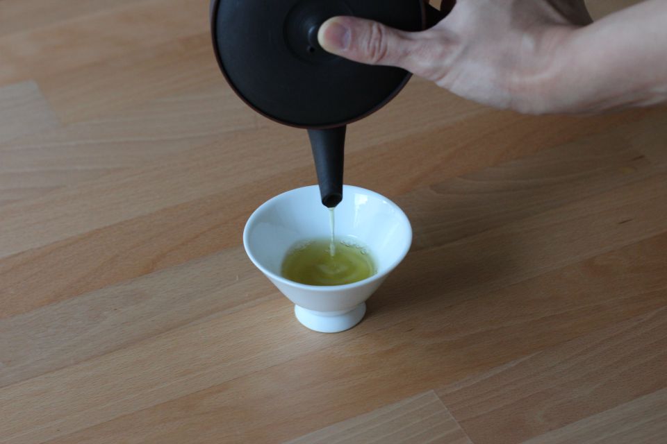 Authentic Japanese Tea Tasting: Sencha, Matcha and Gyokuro - The Art of Sencha Tea