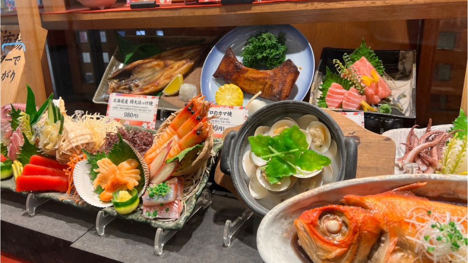 Tokyo Skytree: Dining & Walking Tour to the Sensoji - Tour Experience