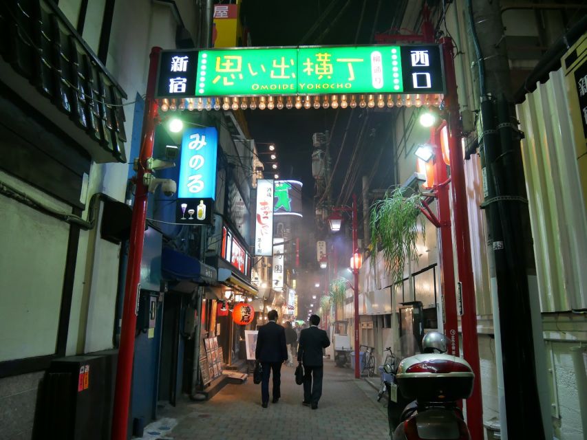 Shinjuku: Deep Bar & Gourmet Tour to Kabukicho Golden Gai - Customer Reviews