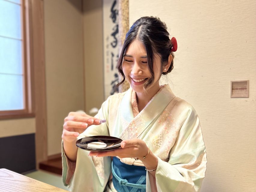 Tokyo:Genuine Tea Ceremony, Kimono Dressing, and Photography - Capture Commemorative Photos