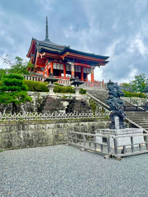 Kyoto: Fushimi Inari Shrine and Kiyomizu-dera (Spanish Guide) - Description of Kiyomizu-dera