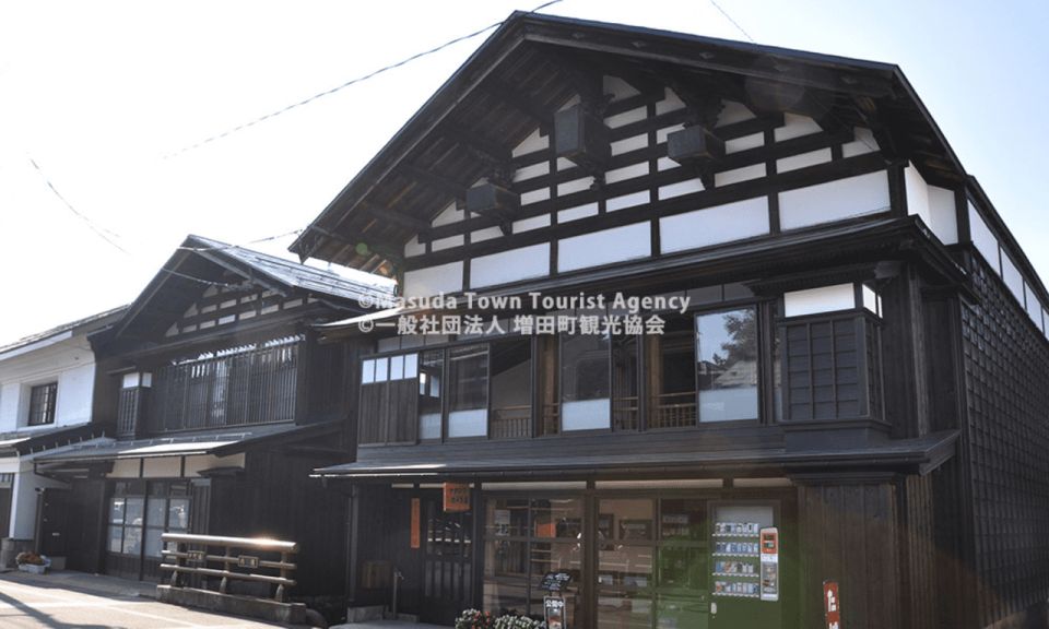 Akita: Masuda Walking Tour With Visits to 3 Mansions - Tour Experience