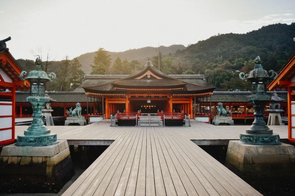 The Peace Memorial to Miyajima : Icons of Peace and Beauty - Peace Memorial Park: A Symbol of Remembrance