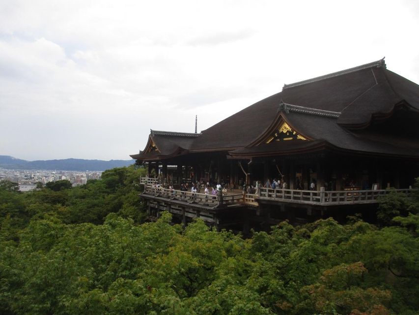 Kyoto: Tempio Kiyomizu, Zona Gion "Geisya" (Guida Italiana) - Day Trip Option