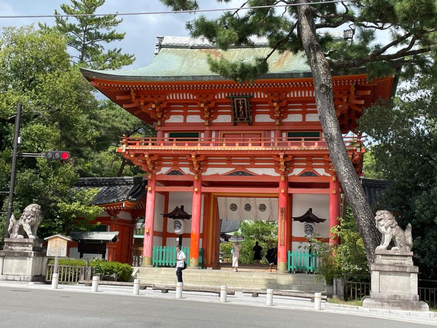 Serene Zen Gardens and the Oldest Sweets in Kyoto - Morning Visit to Daitokuji Zen Temples