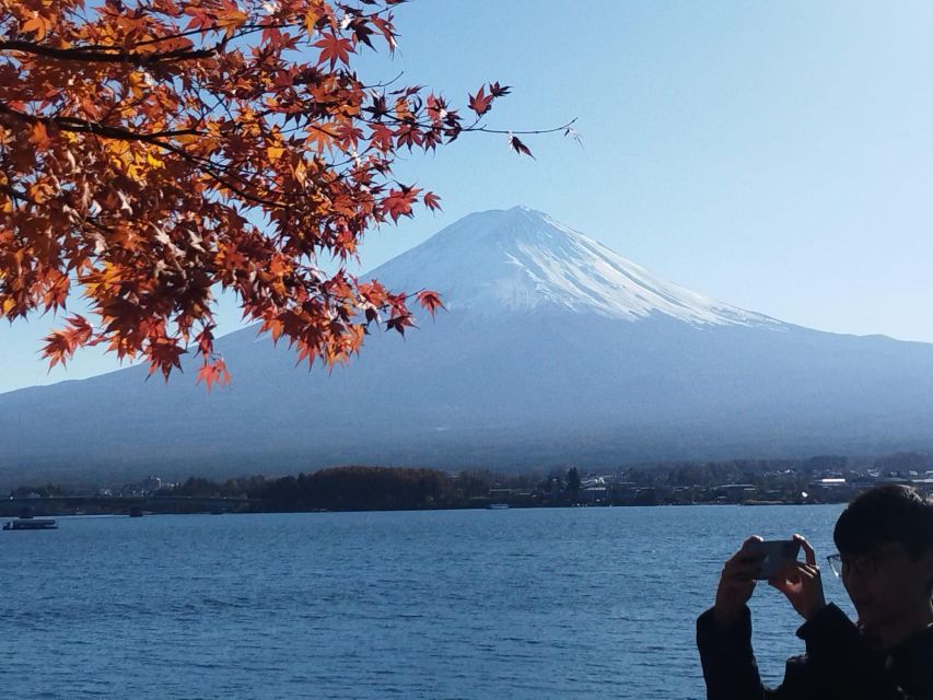 Mount Fuji-Lake Kawaguchi Private Tour With Bilingual Driver - Pickup and Transportation Information