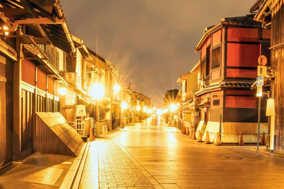 Kyoto: Gion Night Walk (Incl Drink & Souvenir Gift) - Select Participants and Date